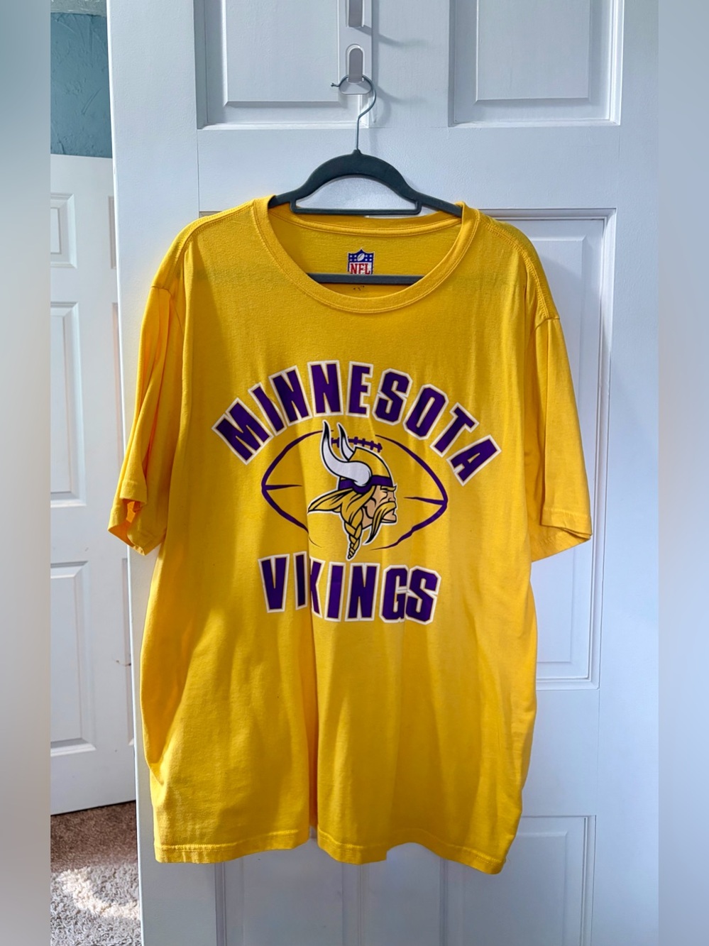 Minnesota Vikings Yellow Tee